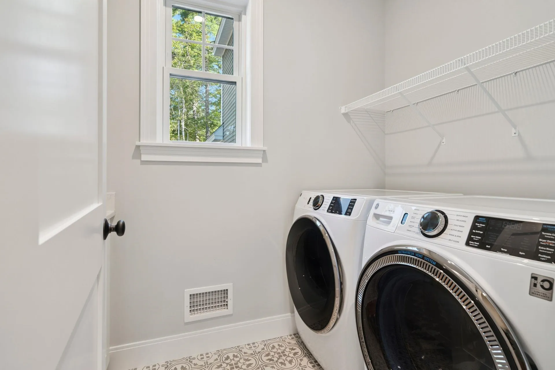 2 Bayside Road Greenland NH 03840