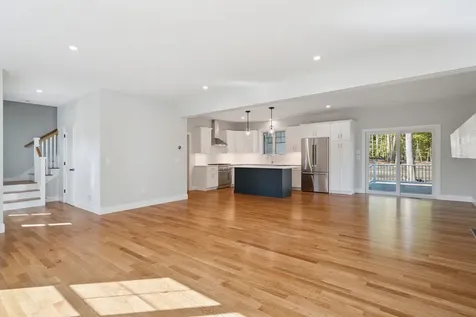 2 Bayside Road Greenland NH 03840