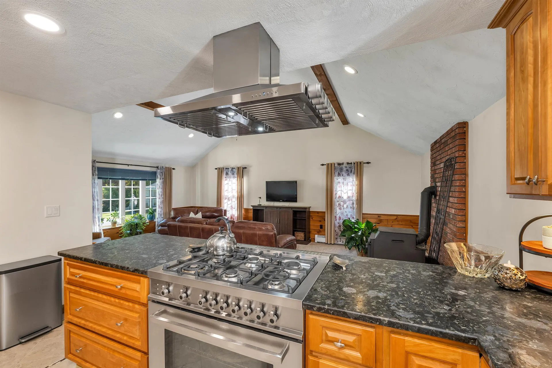 18 Millstone Road Windham NH 03087