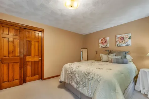18 Millstone Road Windham NH 03087