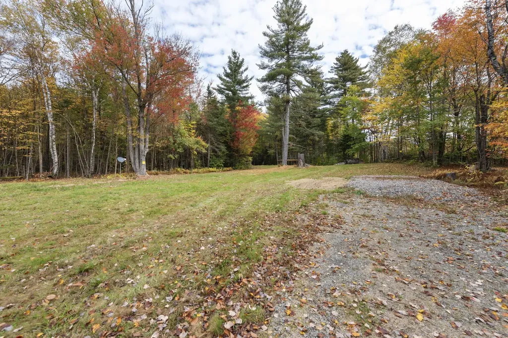 328 Cape Moonshine Road Wentworth NH 03282
