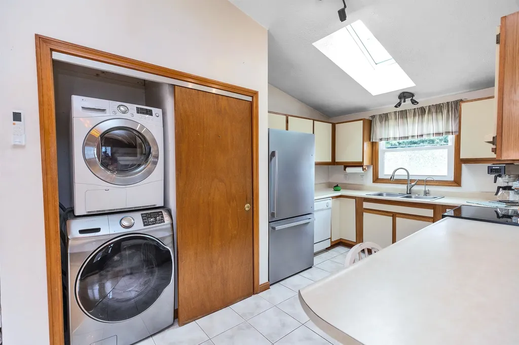 244 Porter Street Manchester NH 03103