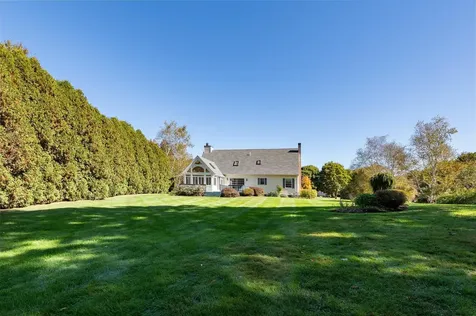 22 Sanderson Road Greenland NH 03840