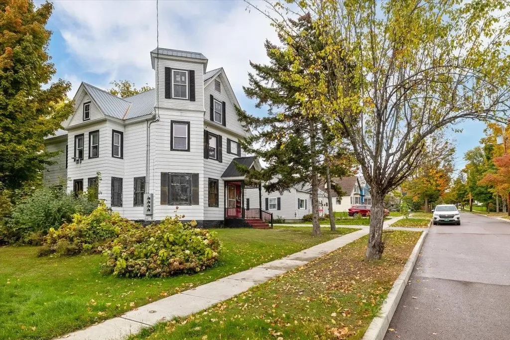 17 Diamond Street St. Albans City VT 05478