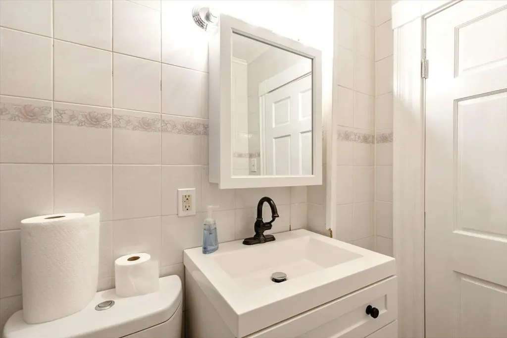 17 Diamond Street St. Albans City VT 05478