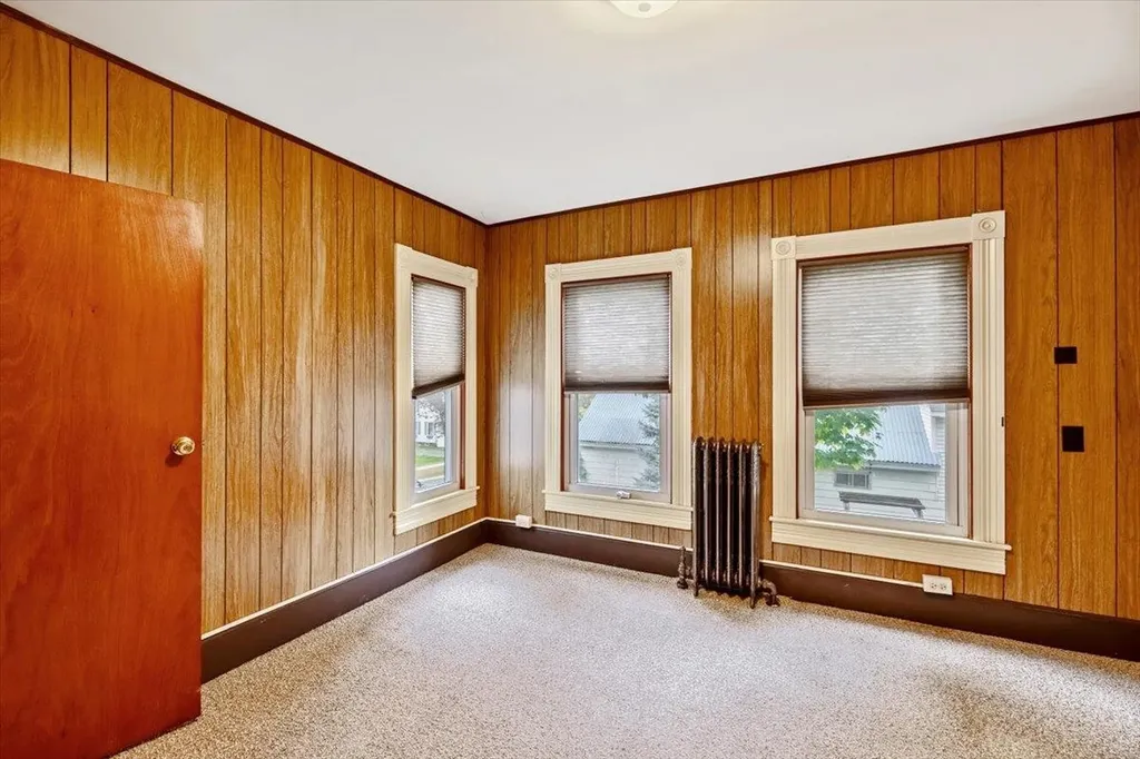 17 Diamond Street St. Albans City VT 05478