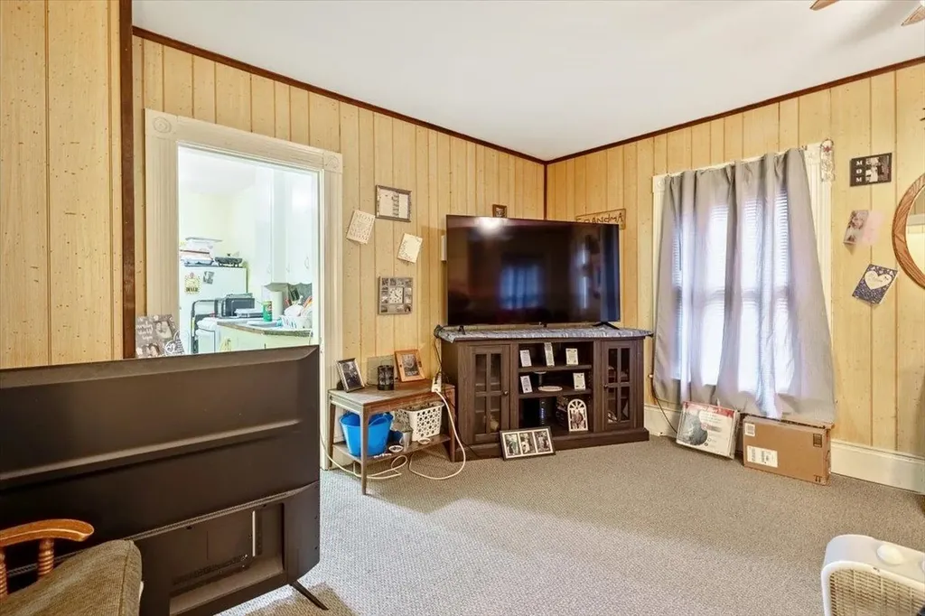 17 Diamond Street St. Albans City VT 05478