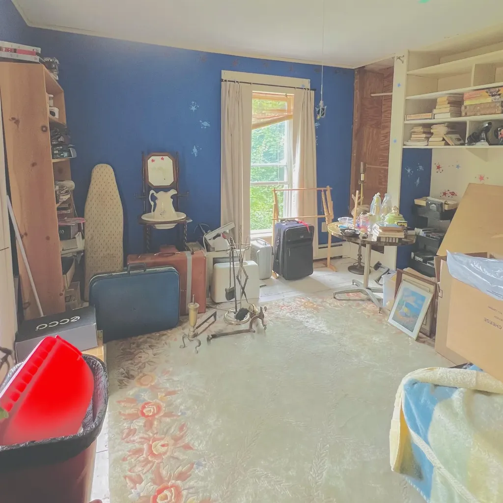 4 Berry Avenue Pittsfield NH 03263