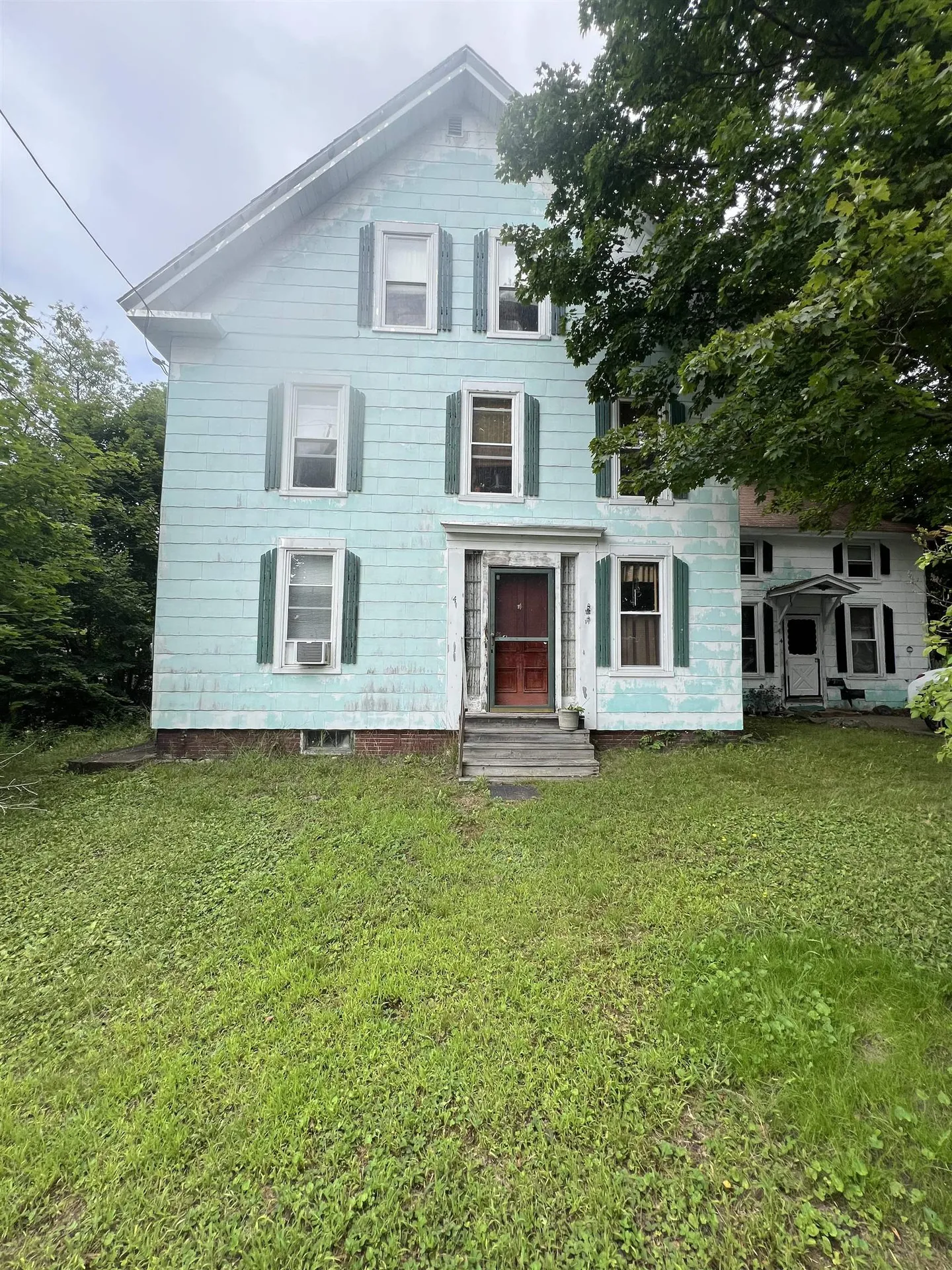 4 Berry Avenue Pittsfield NH 03263