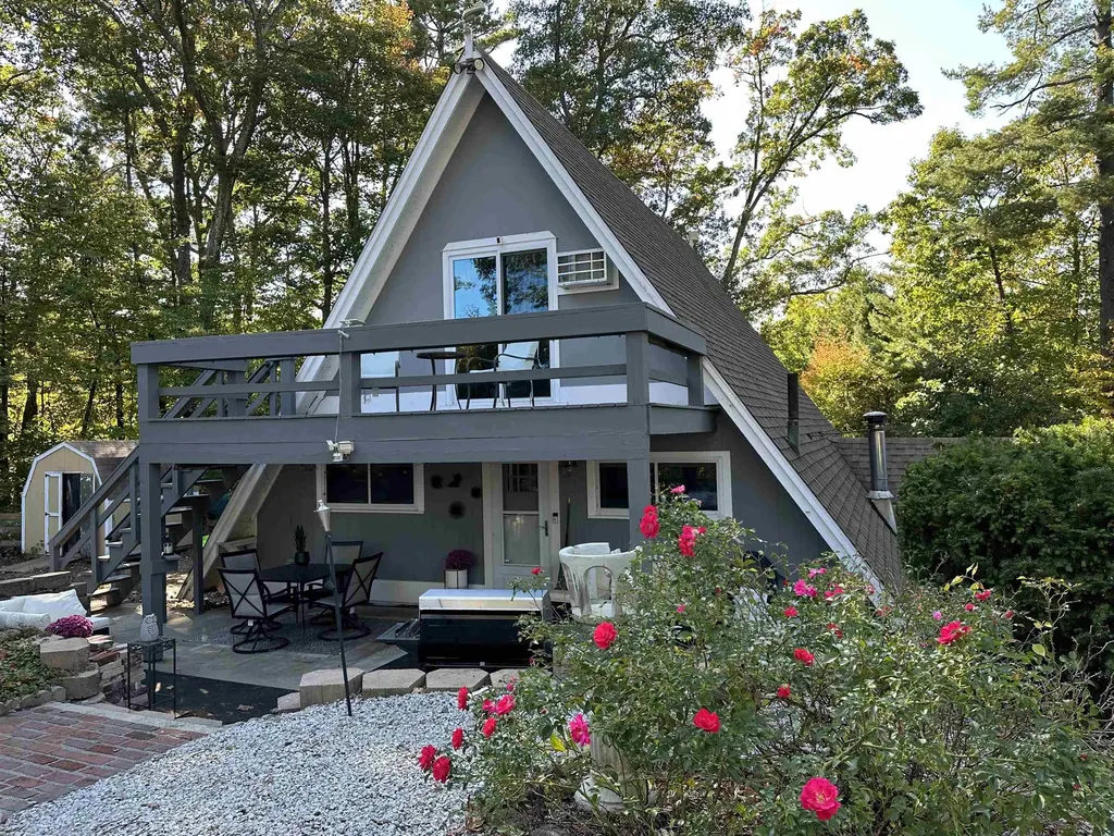 85 Pond Drive Manchester NH 03103