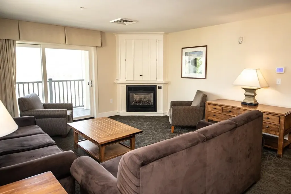 820/822 Qtr. I I Adams House Ludlow VT 05149