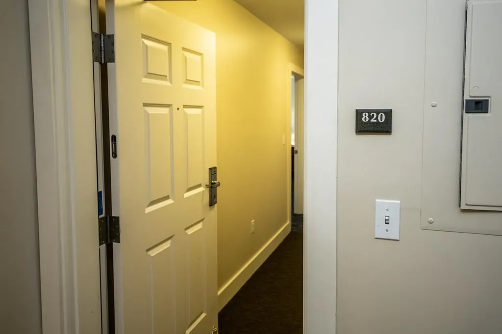 820/822 Qtr. I I Adams House Ludlow VT 05149