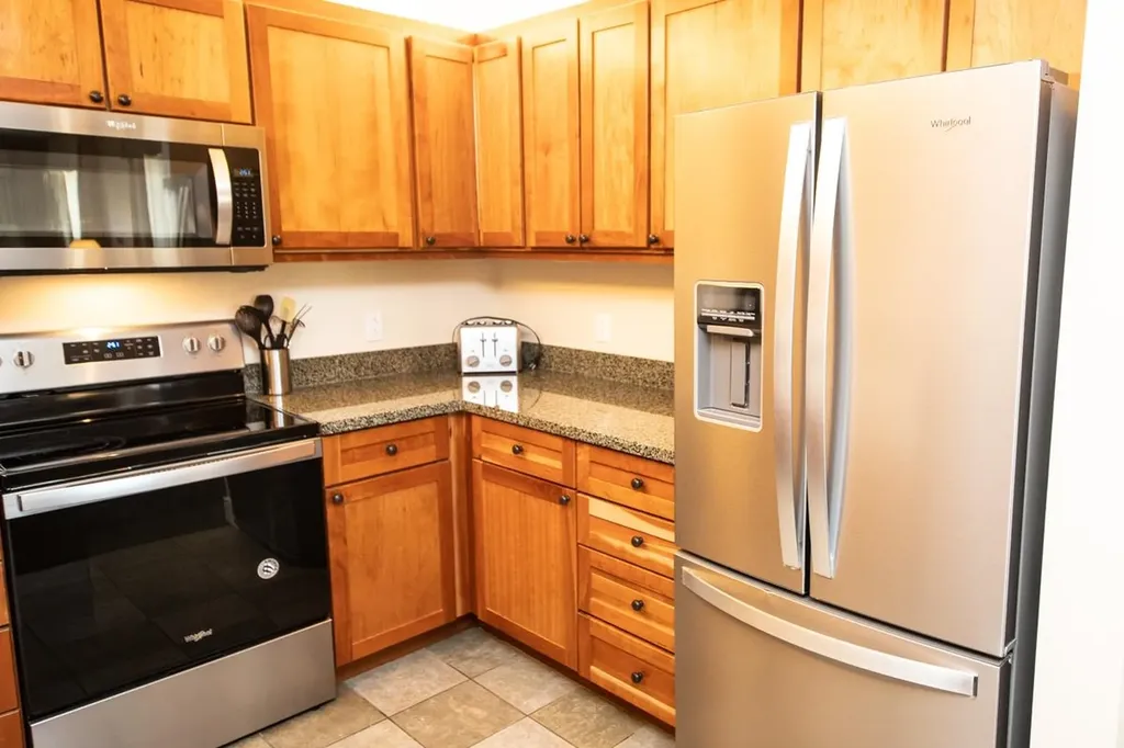 820/822 Qtr. I I Adams House Ludlow VT 05149