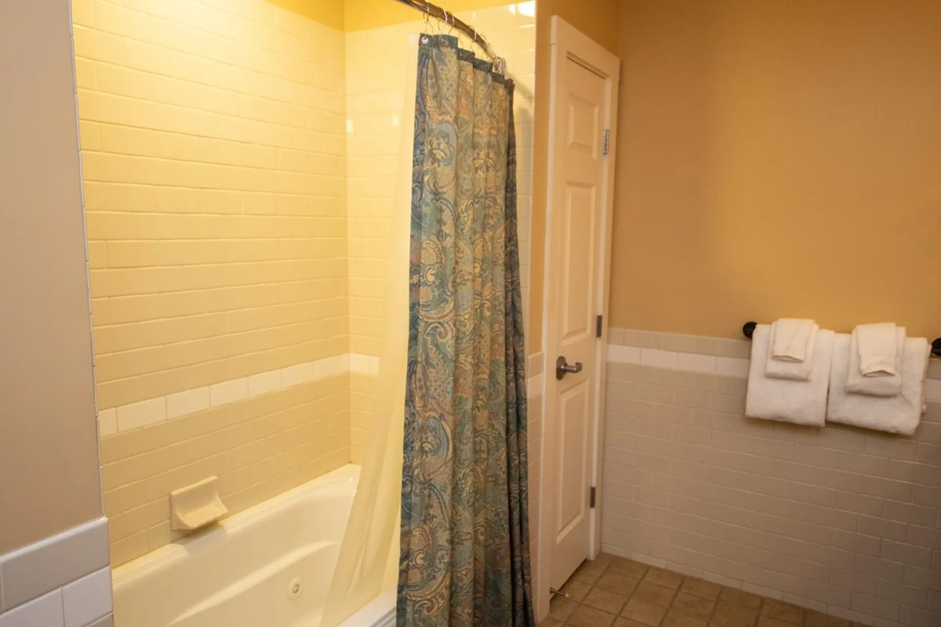 820/822 Qtr. I I Adams House Ludlow VT 05149