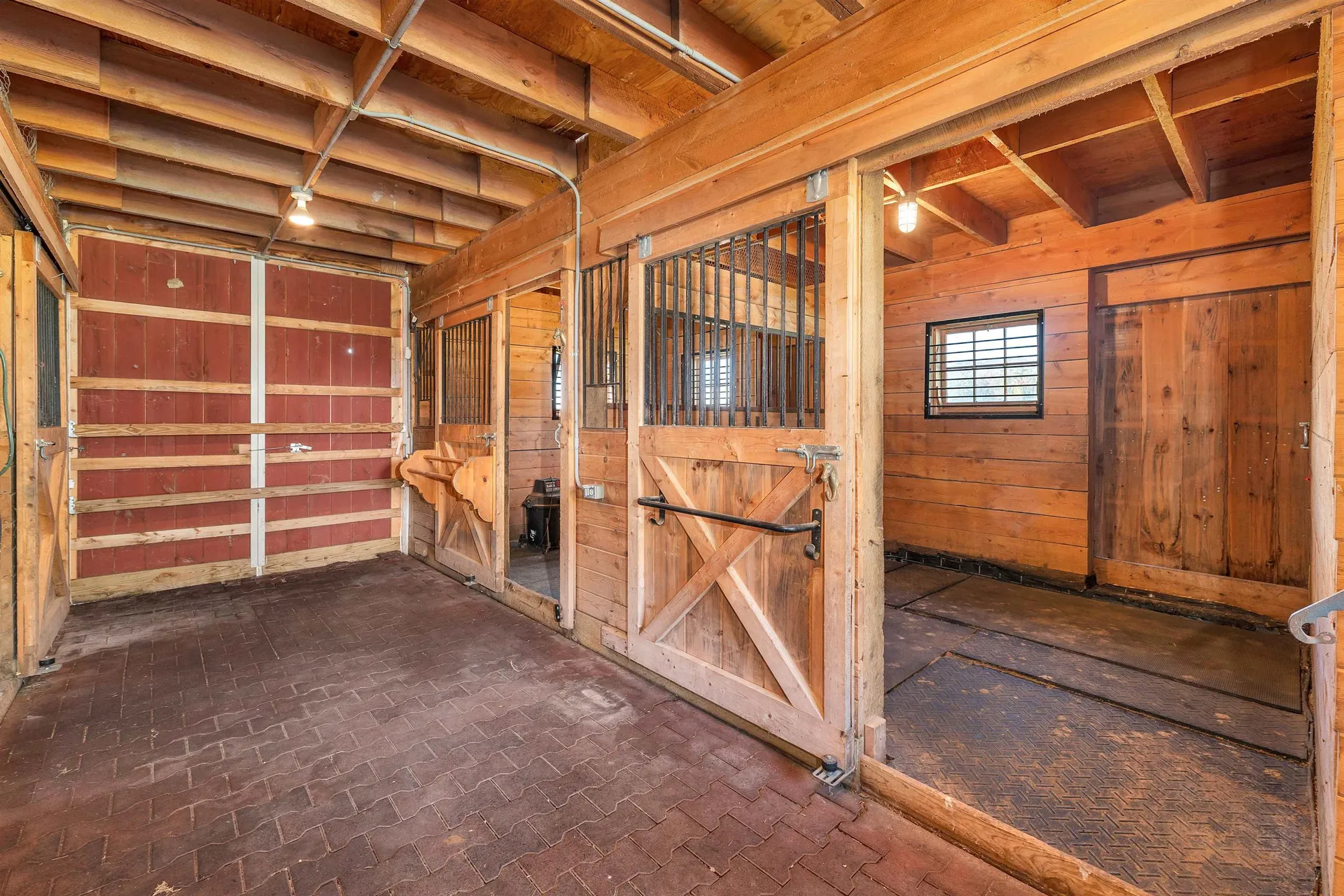 196 Ledge Hill Road Tuftonboro NH 03816