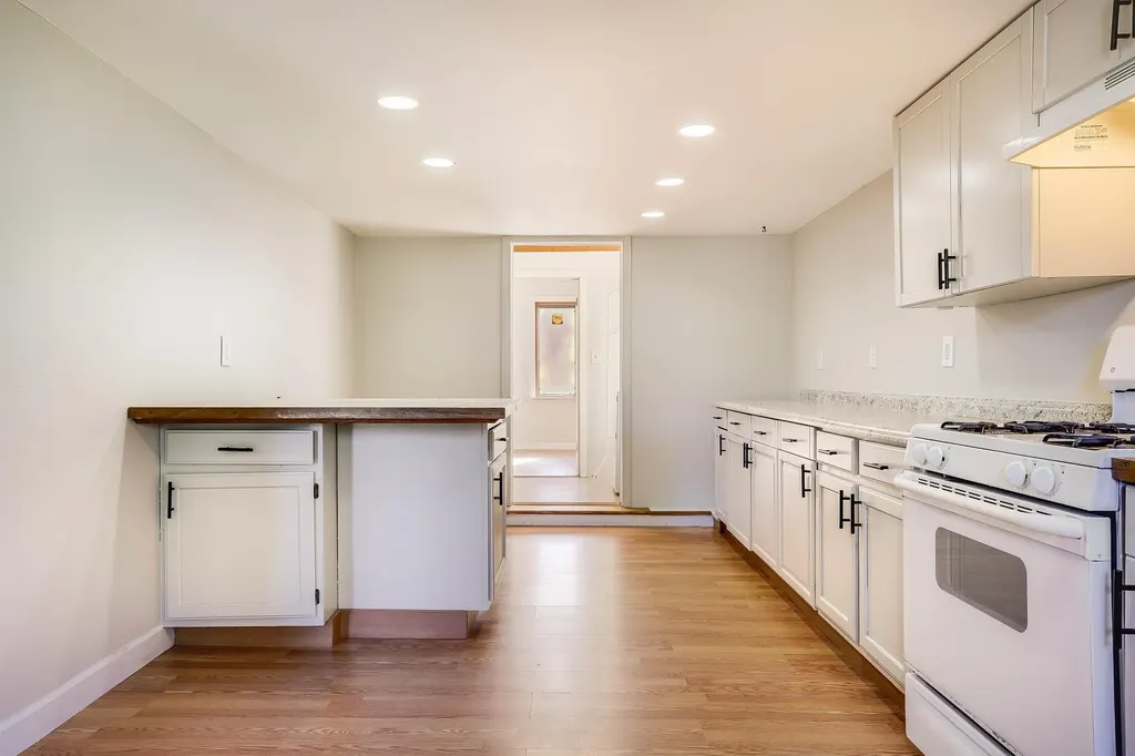 449 Charles Bancroft Highway Litchfield NH 03052