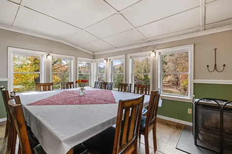 5 Greenhouse Lane Bradford NH 03221