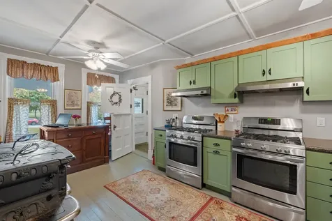5 Greenhouse Lane Bradford NH 03221