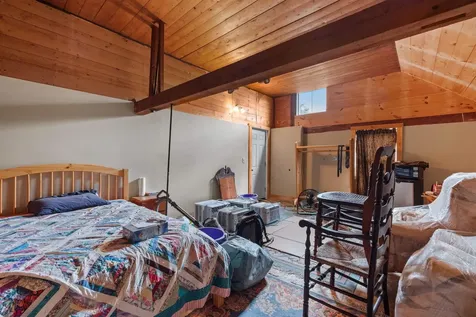 5 Greenhouse Lane Bradford NH 03221