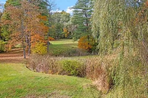 5 Greenhouse Lane Bradford NH 03221