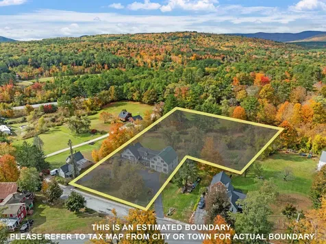 5 Greenhouse Lane Bradford NH 03221