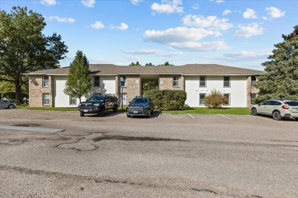 124 Ledgewood Circle Burlington VT 05401