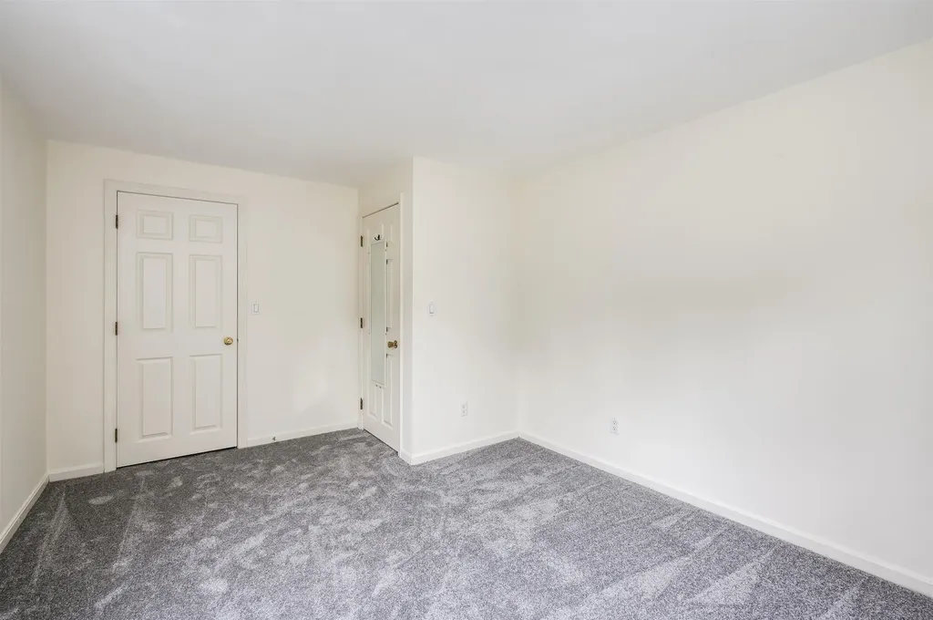 9 Spruce Lane Dover NH 03820