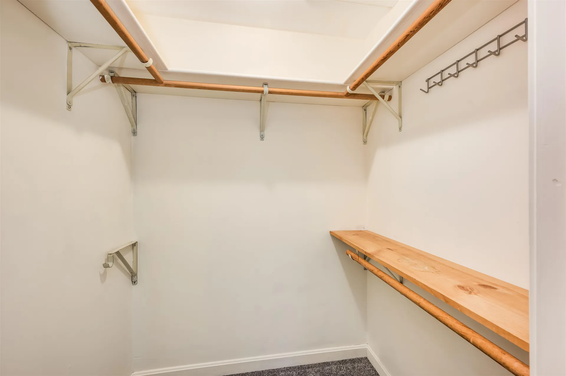 9 Spruce Lane Dover NH 03820
