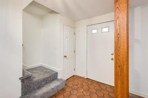 9 Spruce Lane Dover NH 03820