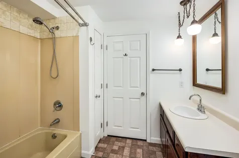 9 Spruce Lane Dover NH 03820