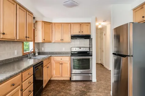 9 Spruce Lane Dover NH 03820