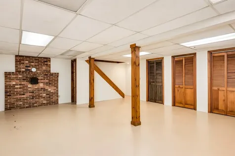 9 Spruce Lane Dover NH 03820