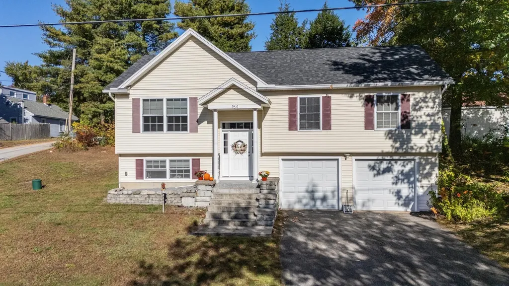 154 Garvin Avenue Manchester NH 03109