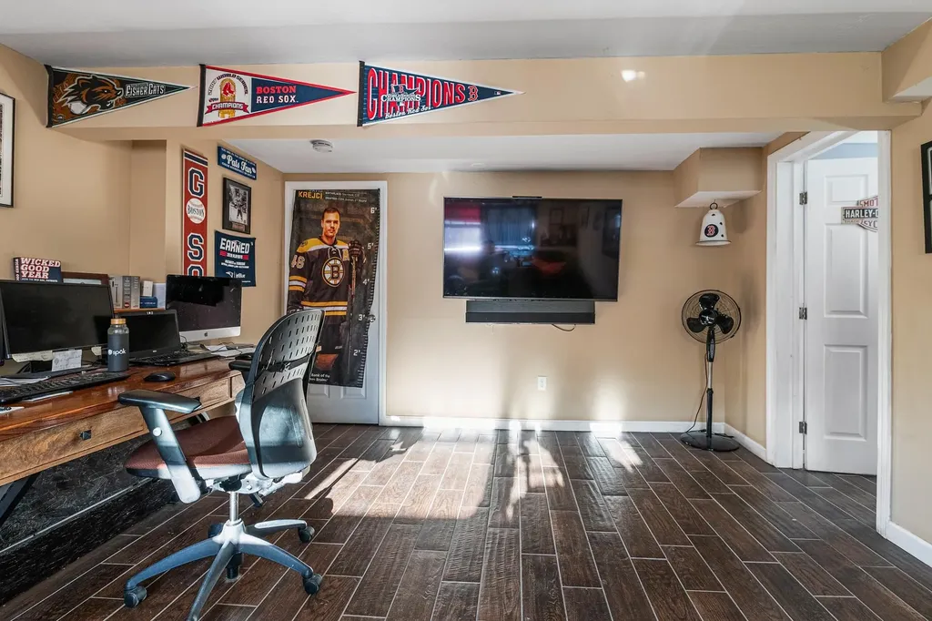 154 Garvin Avenue Manchester NH 03109