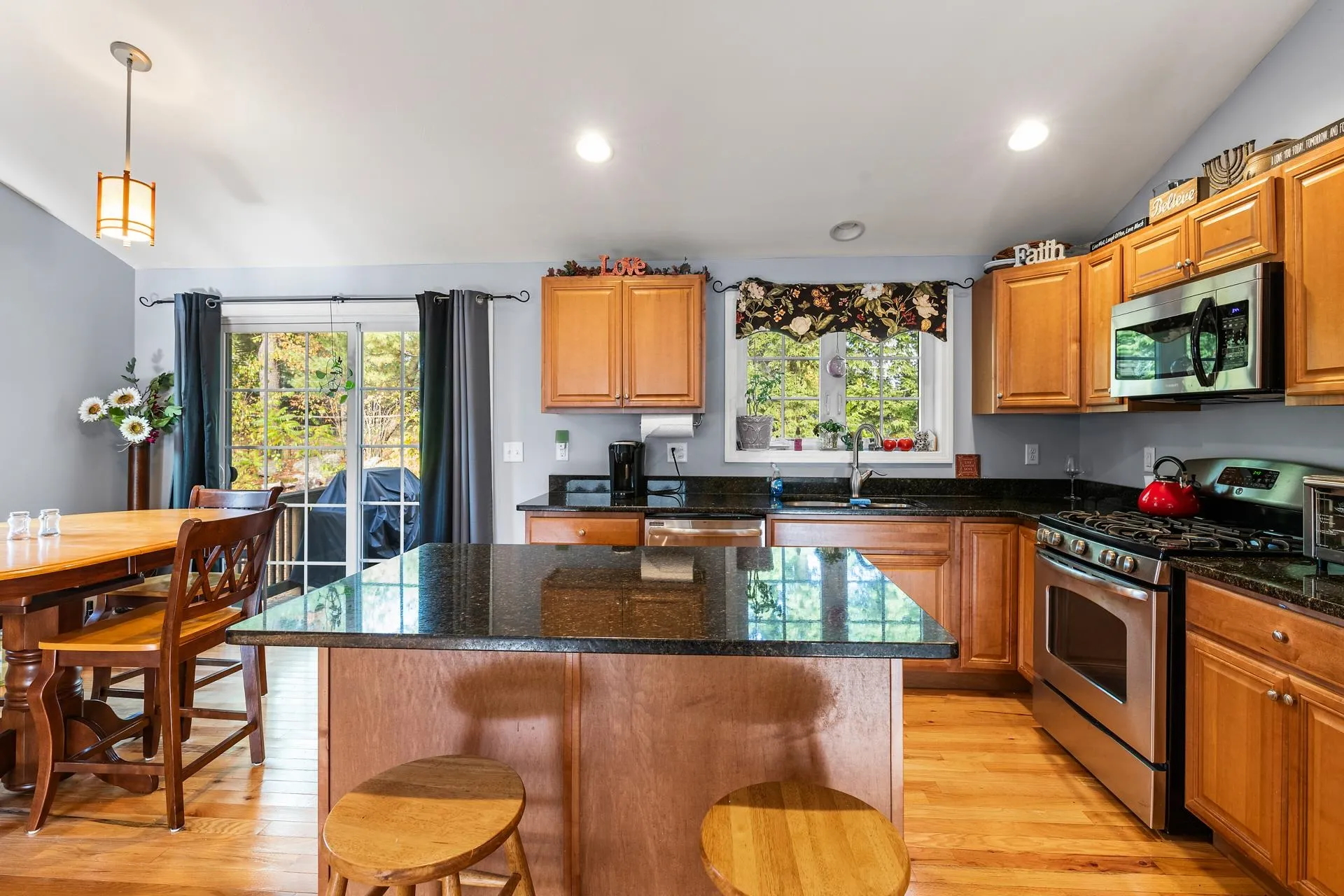 154 Garvin Avenue Manchester NH 03109