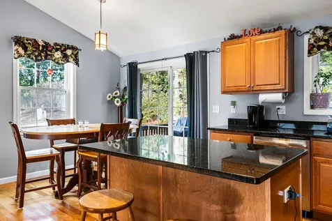 154 Garvin Avenue Manchester NH 03109