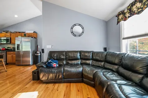 154 Garvin Avenue Manchester NH 03109