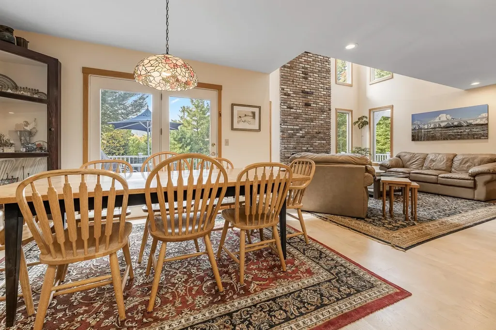 53 Stratton View Road Winhall VT 05340