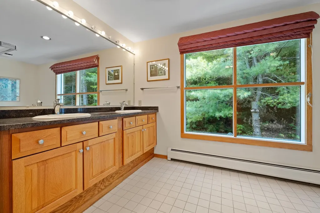 53 Stratton View Road Winhall VT 05340