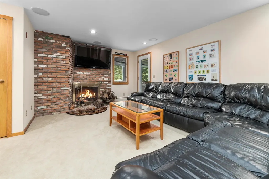 53 Stratton View Road Winhall VT 05340