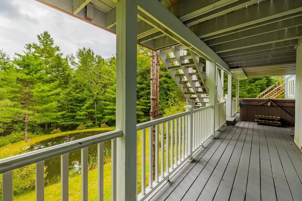 53 Stratton View Road Winhall VT 05340