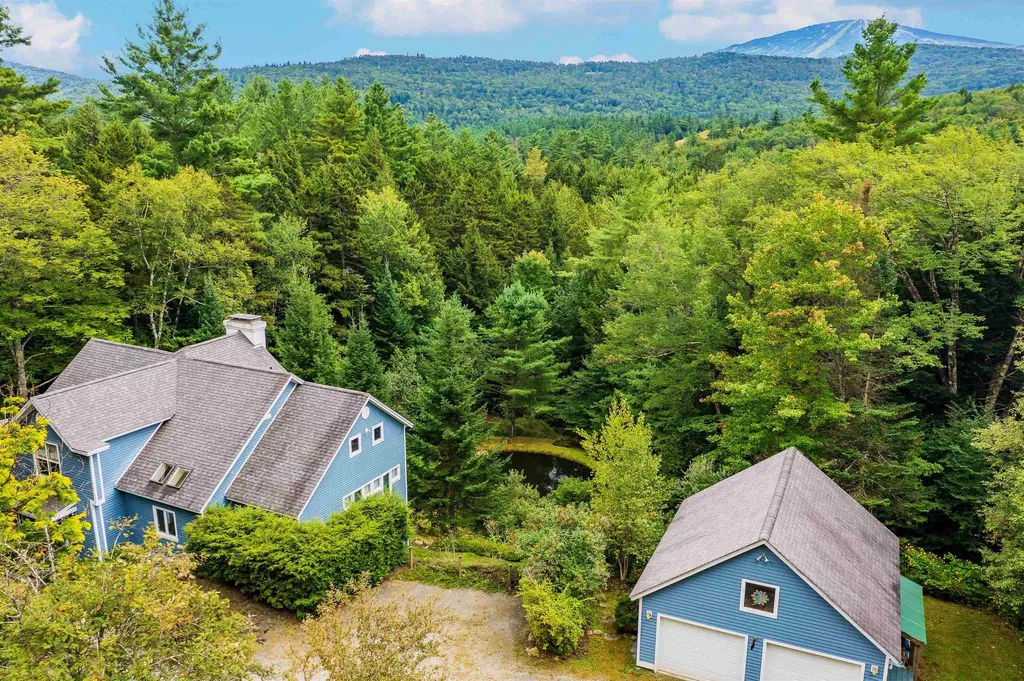 53 Stratton View Road Winhall VT 05340