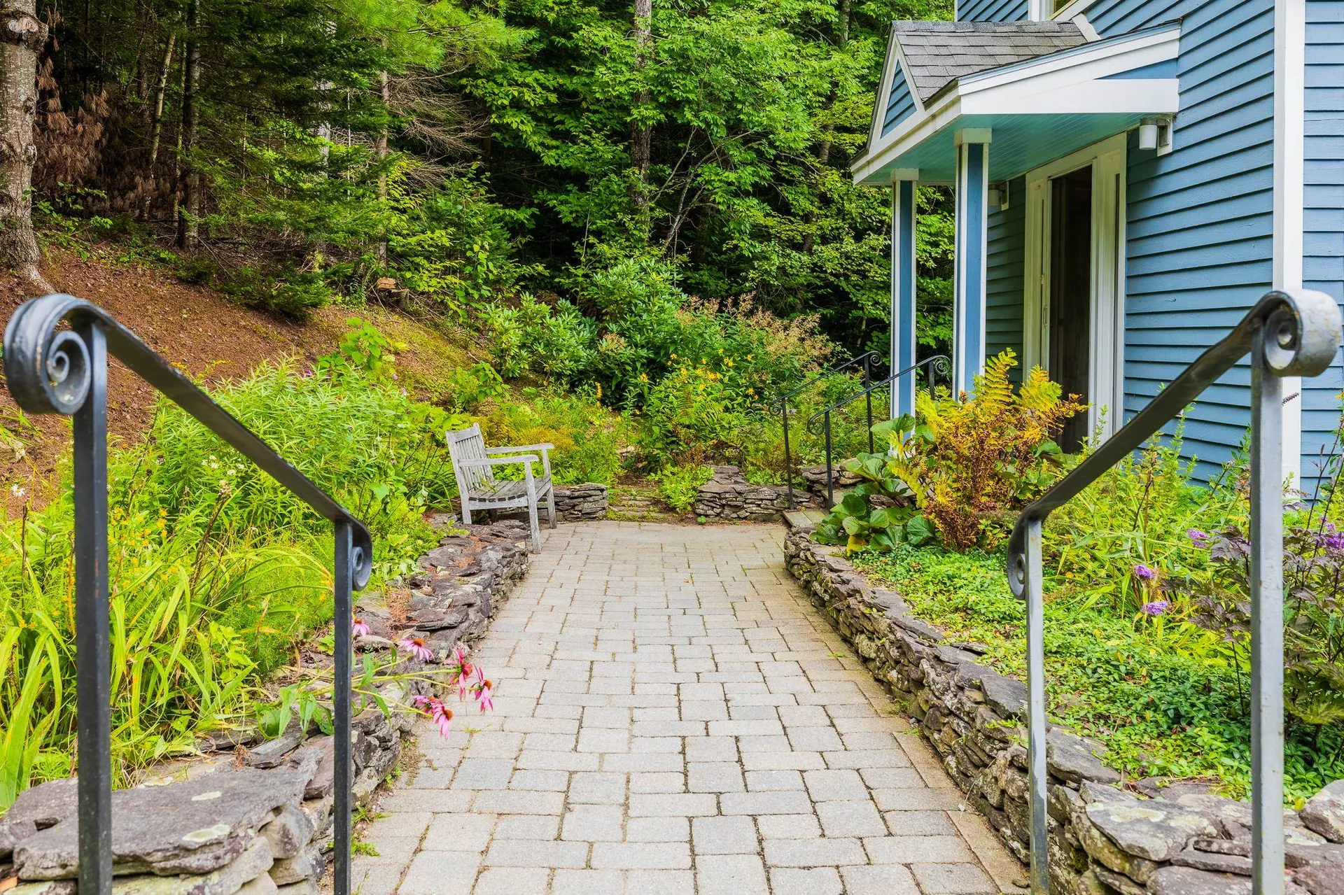 53 Stratton View Road Winhall VT 05340