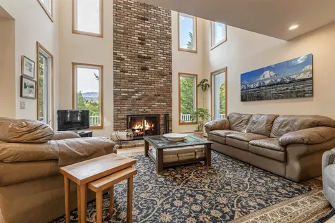 53 Stratton View Road Winhall VT 05340