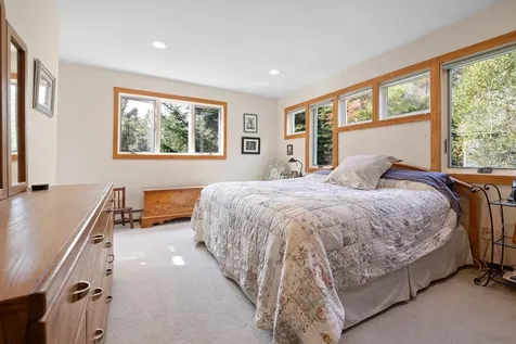 53 Stratton View Road Winhall VT 05340