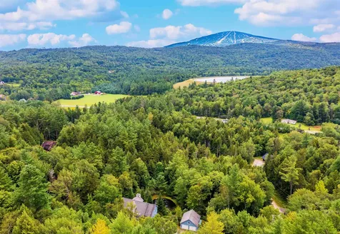 53 Stratton View Road Winhall VT 05340