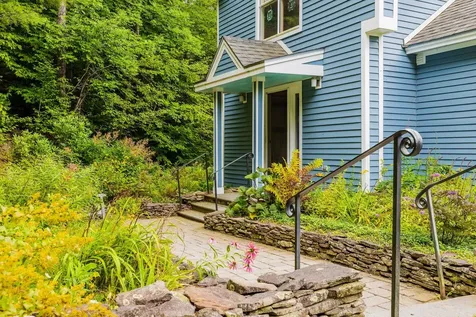 53 Stratton View Road Winhall VT 05340