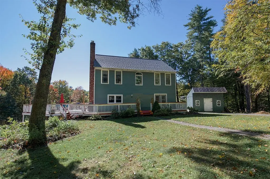21 Smith Road Chester NH 03036