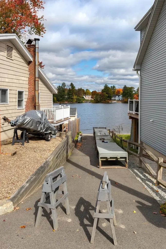 35 Beaver Lake Avenue Derry NH 03038