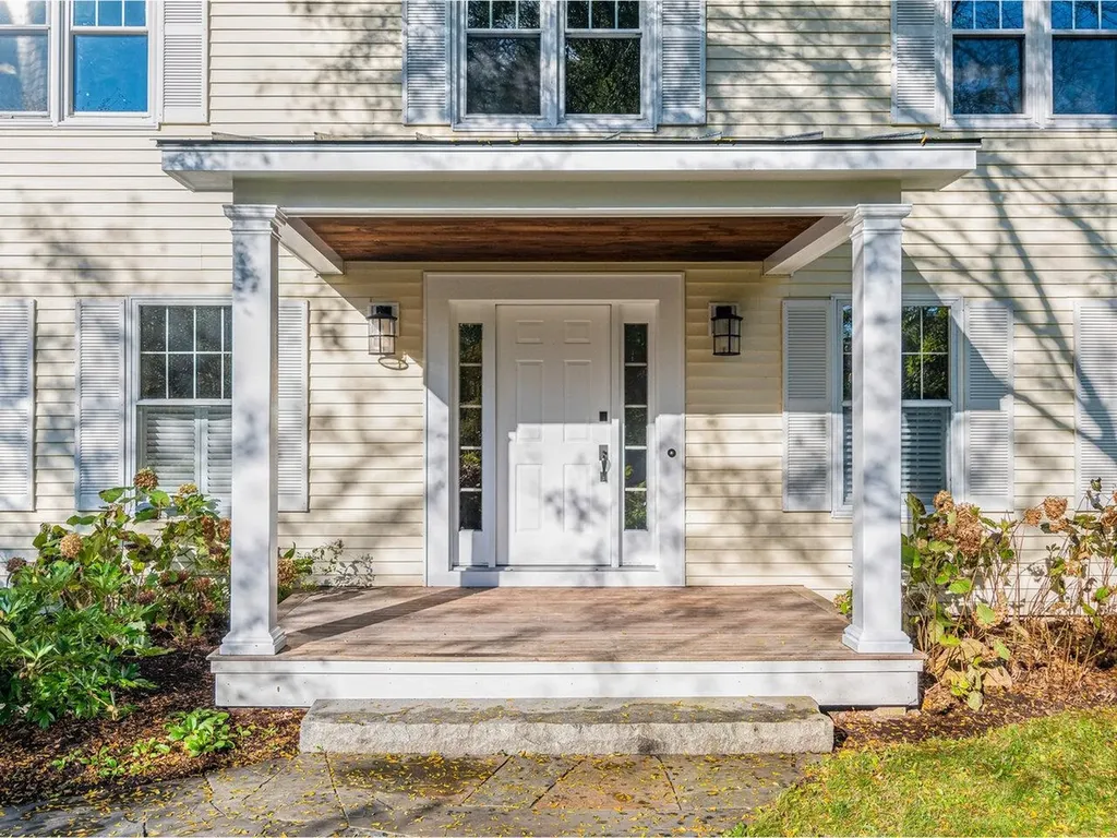 10 Heritage Lane Shelburne VT 05482
